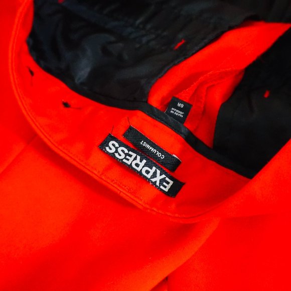 EXPRESS COLUMNIST PANTSUITS ,COLOR RED ,SIZE 6R (PREOWNED) - Picture 2 of 6